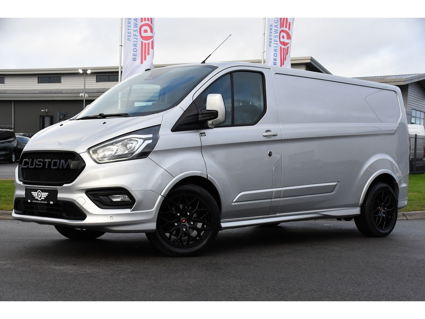 Ford Transit Custom 310 2.0 TDCI L2H1 Sport MARGE! Camera, Cruise, 170pk, Automaat, LED, Sensoren, Carpay, Trekhaak, Uniek!