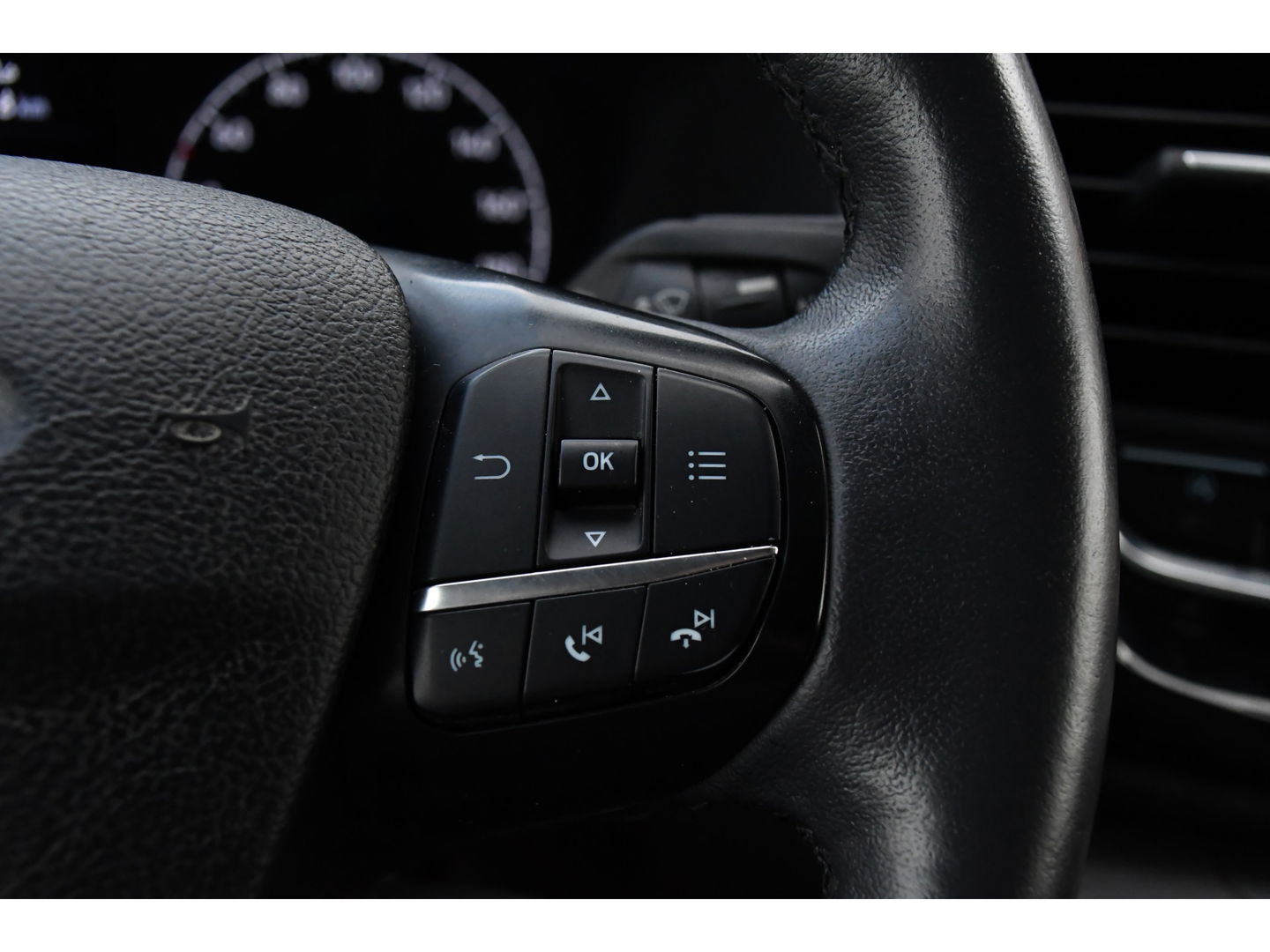 Ford Transit Custom 310 2.0 TDCI L2H1 Sport MARGE! Camera, Cruise, 170pk, Automaat, LED, Sensoren, Carpay, Trekhaak, Uniek!