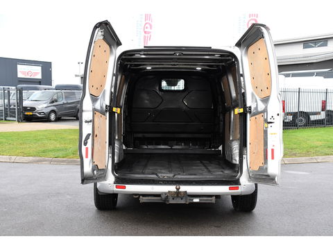 Ford Transit Custom 310 2.0 TDCI L2H1 Sport MARGE! Camera, Cruise, 170pk, Automaat, LED, Sensoren, Carpay, Trekhaak, Uniek!