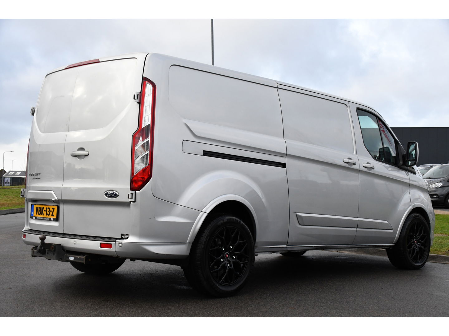 Ford Transit Custom 310 2.0 TDCI L2H1 Sport MARGE! Camera, Cruise, 170pk, Automaat, LED, Sensoren, Carpay, Trekhaak, Uniek!