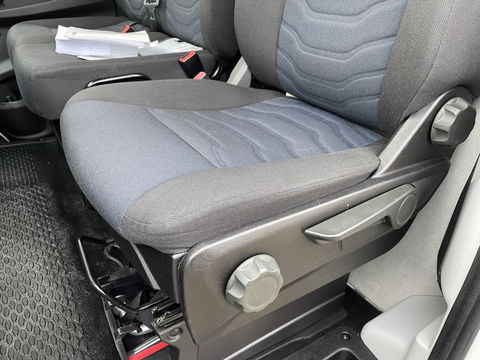 Iveco Daily 35S14V 2.3 410 L4H2 Himatic automaat / vaste prijs rijklaar € 23.950 ex btw / lease vanaf € 391 / euro 6 / laadruimte 470 cm lang / trekhaak 3500 kg !