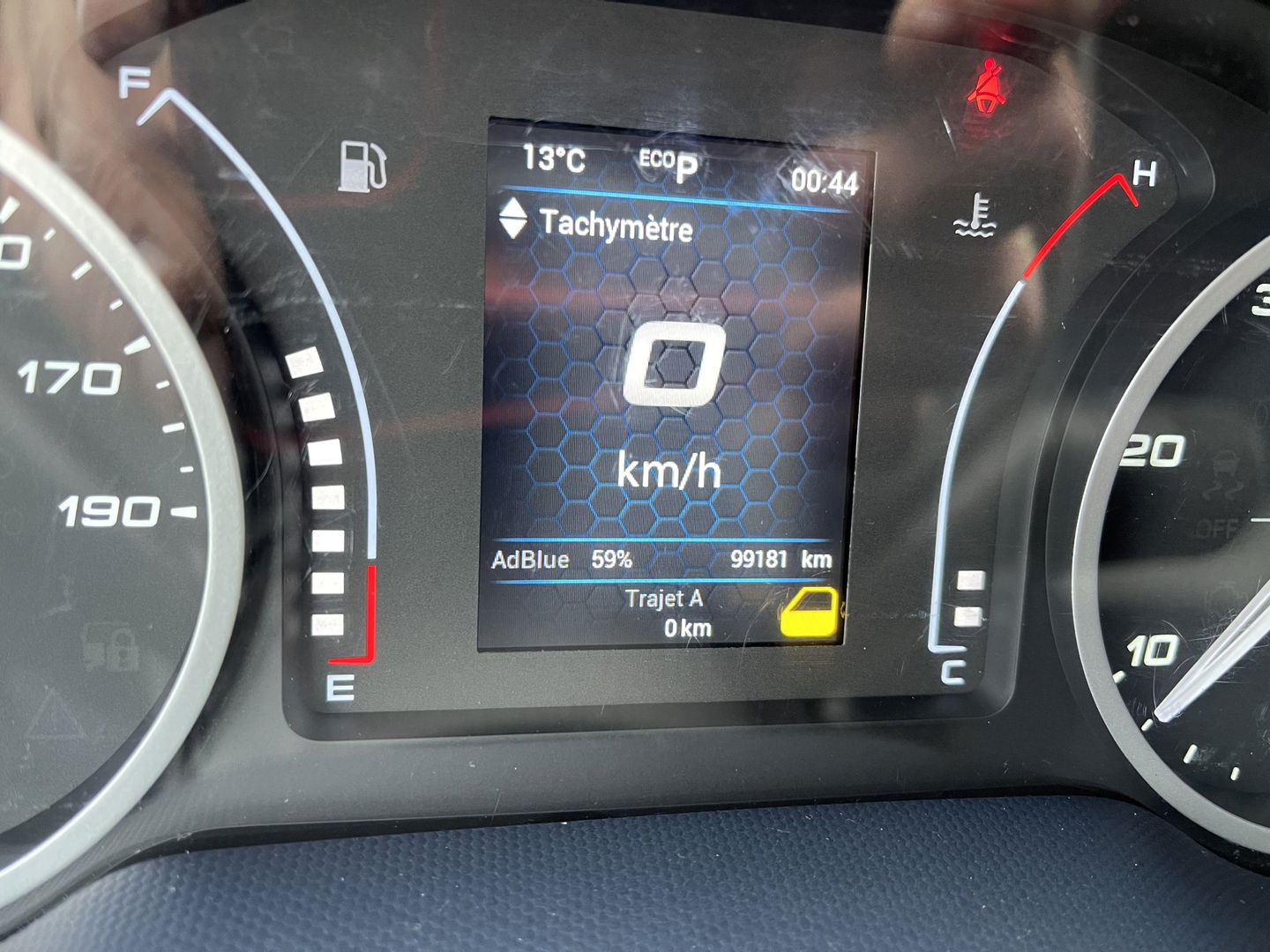 Iveco Daily 35S14V 2.3 410 L4H2 Himatic automaat / vaste prijs rijklaar € 23.950 ex btw / lease vanaf € 391 / euro 6 / laadruimte 470 cm lang / trekhaak 3500 kg !