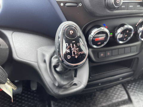 Iveco Daily 35S14V 2.3 410 L4H2 Himatic automaat / vaste prijs rijklaar € 23.950 ex btw / lease vanaf € 391 / euro 6 / laadruimte 470 cm lang / trekhaak 3500 kg !