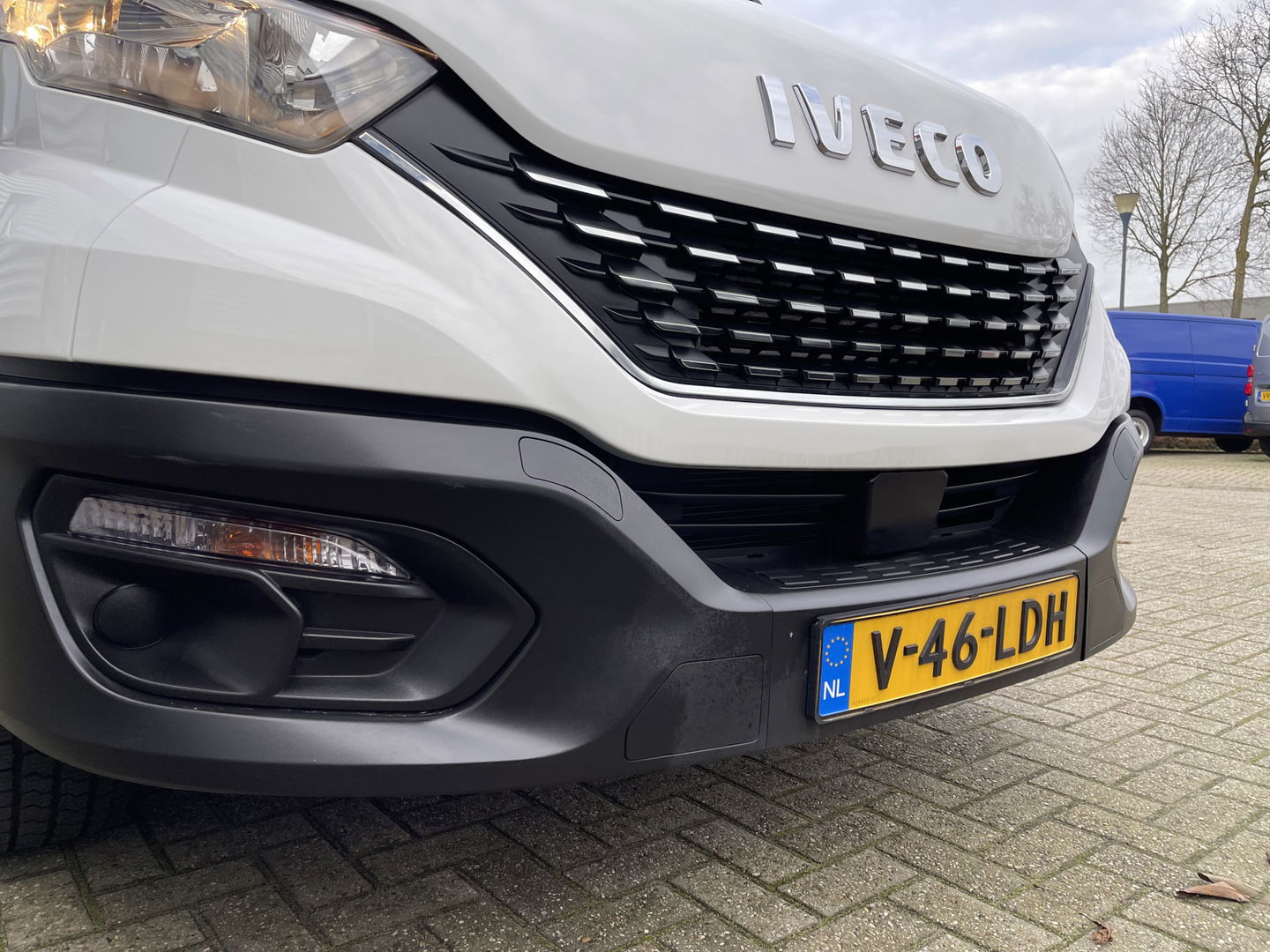 Iveco Daily 35S14V 2.3 410 L4H2 Himatic automaat / vaste prijs rijklaar € 23.950 ex btw / lease vanaf € 391 / euro 6 / laadruimte 470 cm lang / trekhaak 3500 kg !