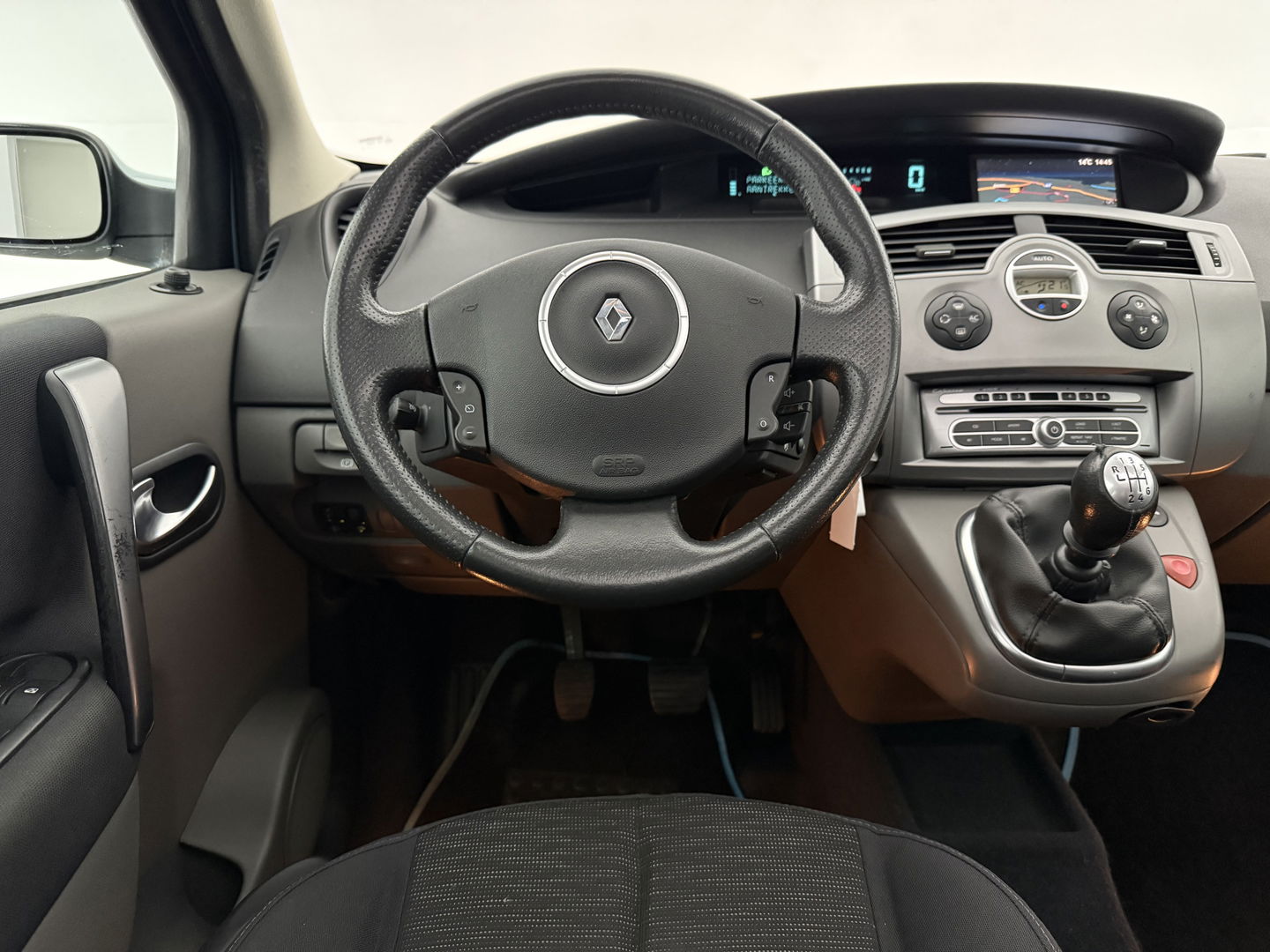 Renault Scénic 1.6-16V Tech Line | Panoramadak | Navigatie | Airco | Cruise | Parkeersens. | NAP