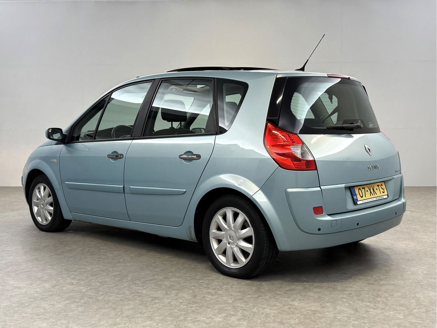 Renault Scénic 1.6-16V Tech Line | Panoramadak | Navigatie | Airco | Cruise | Parkeersens. | NAP