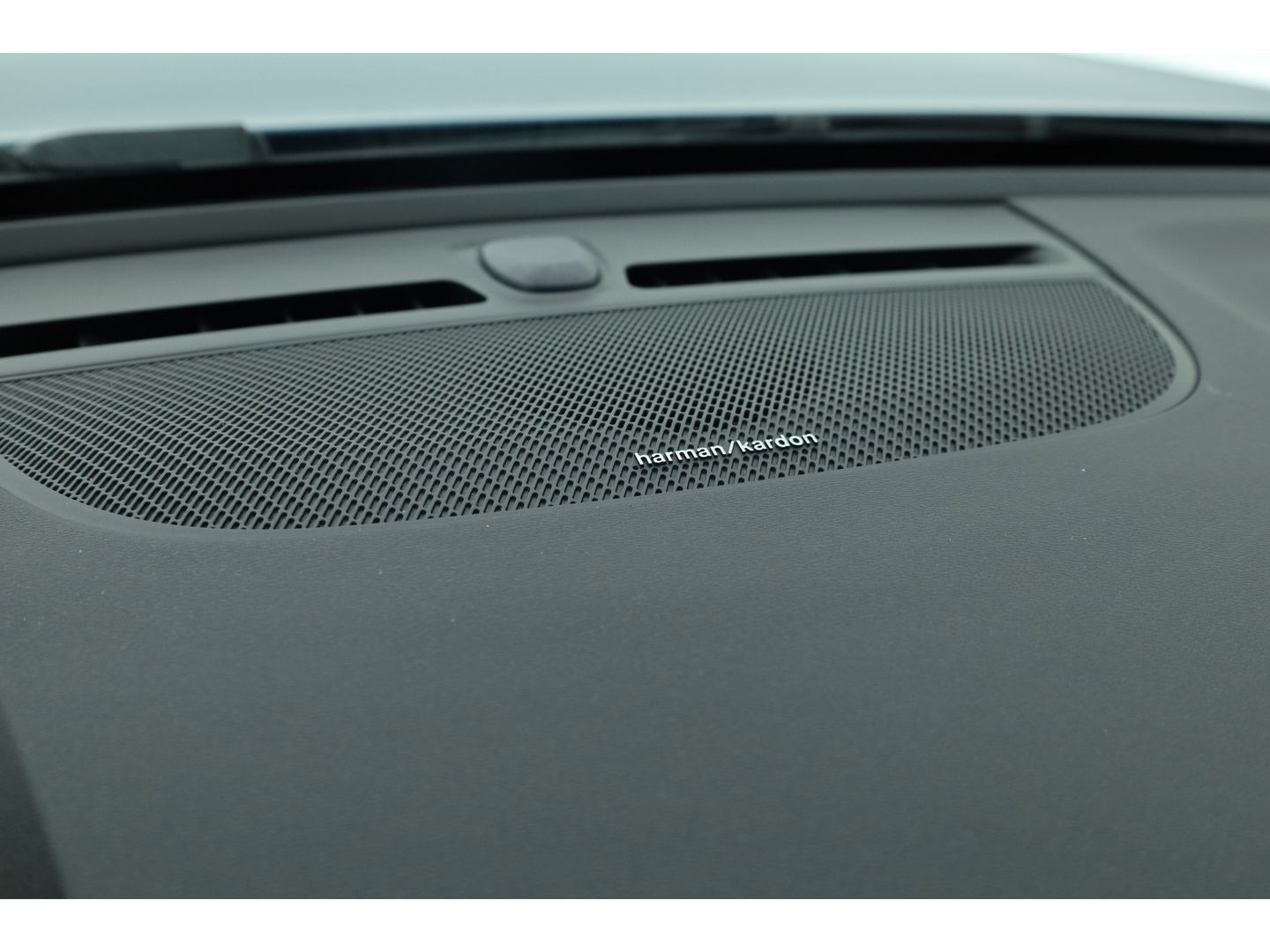 Volvo XC40 T5 Plug-in hybrid Plus Bright | Leer |ACC | Blis | Elek. stoel+mem. | Stoel- Stuurverw. | H&K |