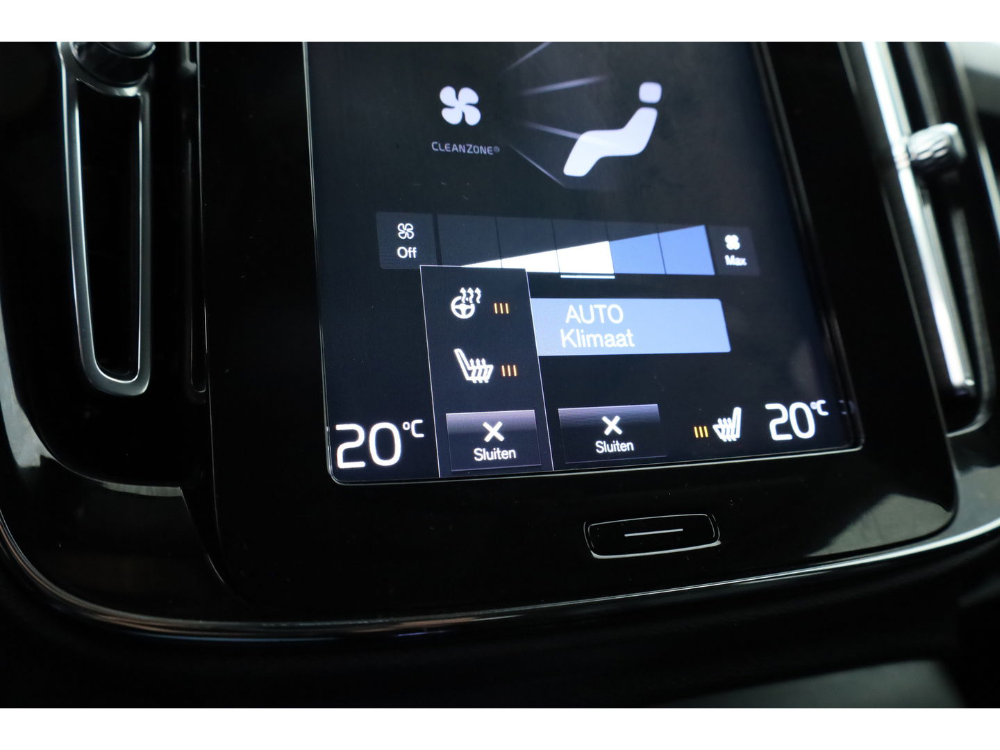 Volvo XC40 T5 Plug-in hybrid Plus Bright | Leer |ACC | Blis | Elek. stoel+mem. | Stoel- Stuurverw. | H&K |