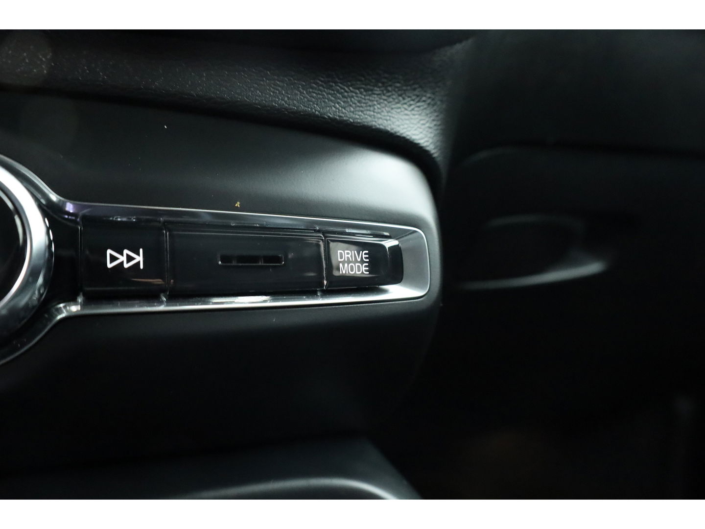 Volvo XC40 T5 Plug-in hybrid Plus Bright | Leer |ACC | Blis | Elek. stoel+mem. | Stoel- Stuurverw. | H&K |