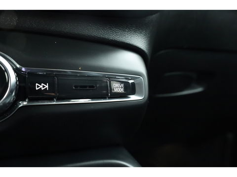 Volvo XC40 T5 Plug-in hybrid Plus Bright | Leer |ACC | Blis | Elek. stoel+mem. | Stoel- Stuurverw. | H&K |