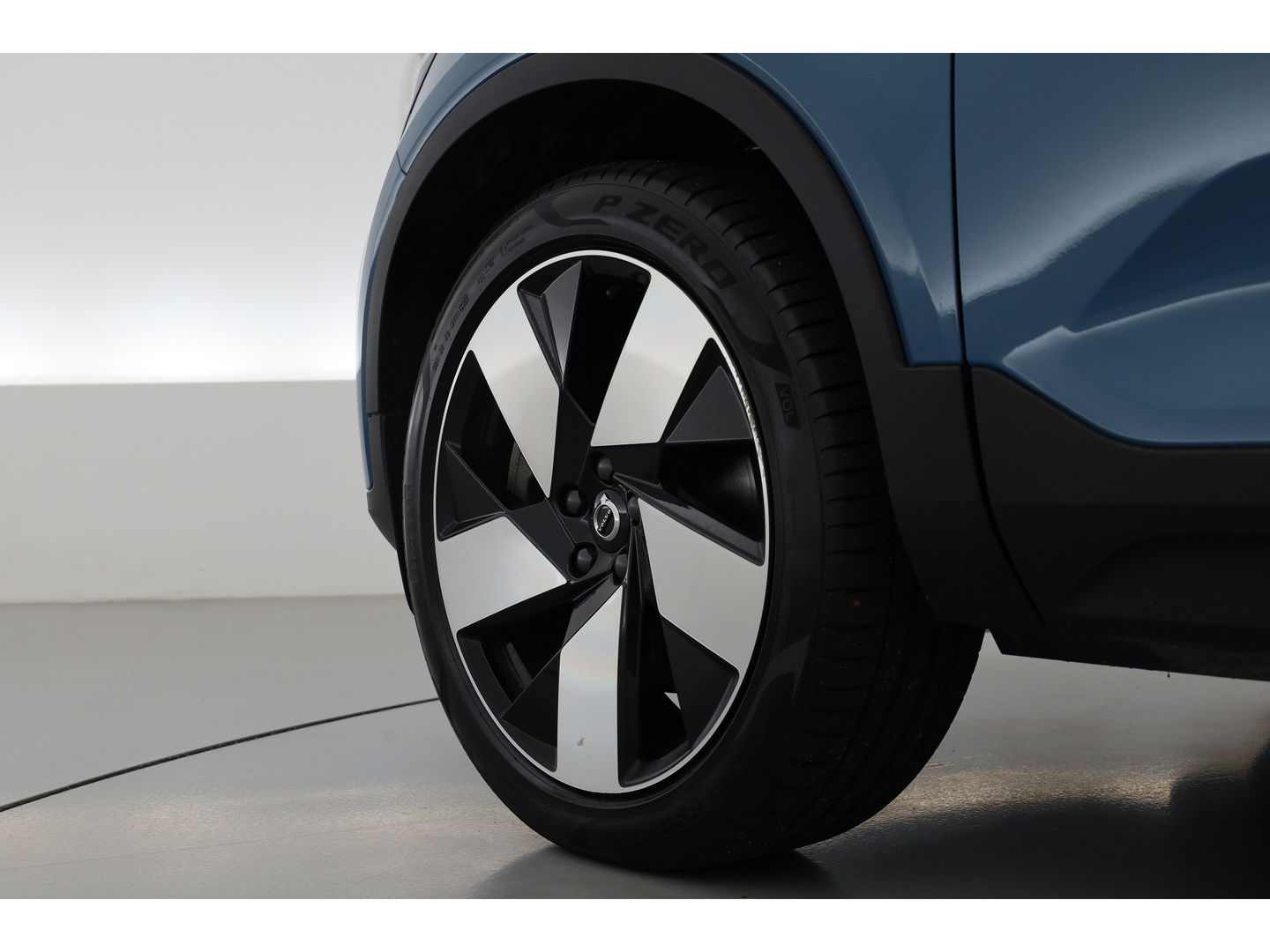 Volvo XC40 T5 Plug-in hybrid Plus Bright | Leer |ACC | Blis | Elek. stoel+mem. | Stoel- Stuurverw. | H&K |
