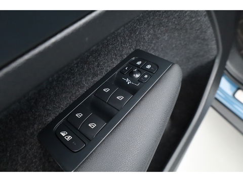 Volvo XC40 T5 Plug-in hybrid Plus Bright | Leer |ACC | Blis | Elek. stoel+mem. | Stoel- Stuurverw. | H&K |