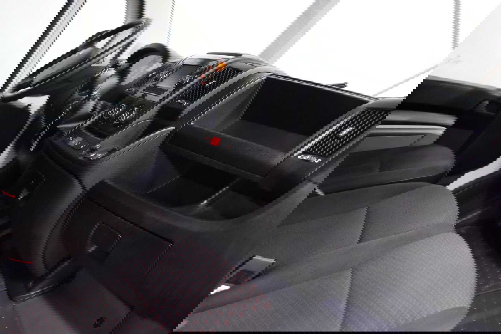 Peugeot Boxer 435 2.2 BlueHDi 140 L4H2