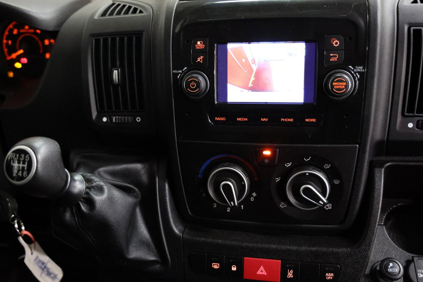 Peugeot Boxer 435 2.2 BlueHDi 140 L4H2