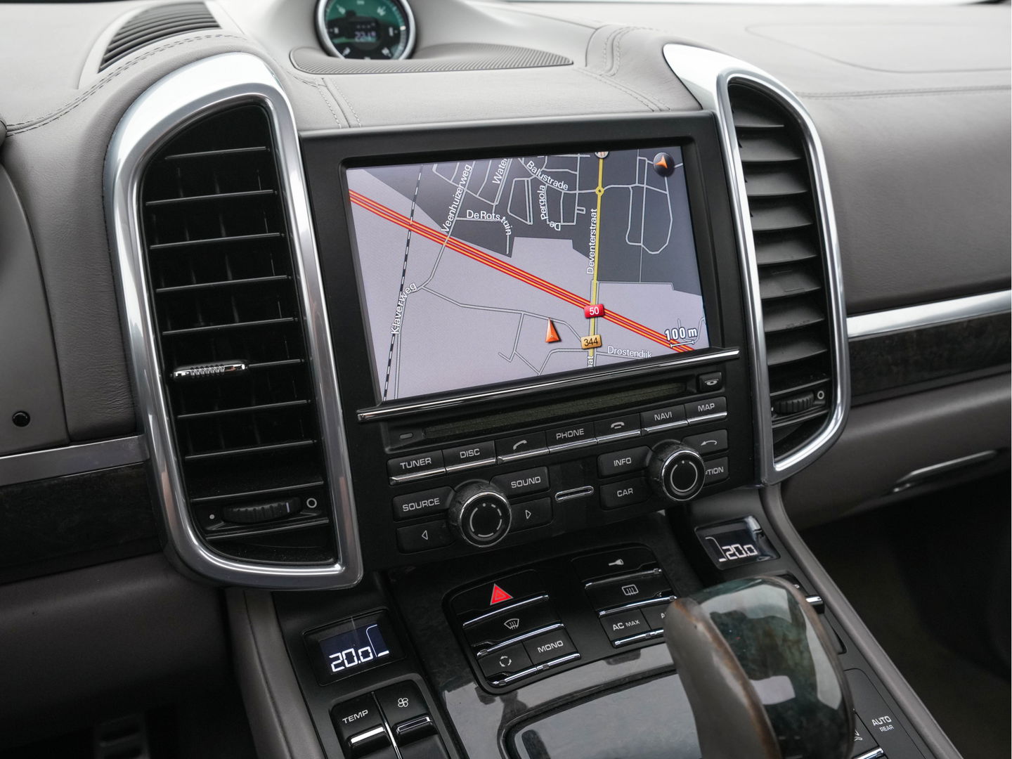 Porsche Cayenne 4.8 Turbo AWD Aut. *PANO | LEATHER | BURMESTER-SURROUND | BI-XENON | MEMORY-PACK | NAVI-FULLMAP | ADAPTIVE-CRUISE | AIR-SUSPENSION | CAMERA | SPORT-SEATS |  20''ALU*