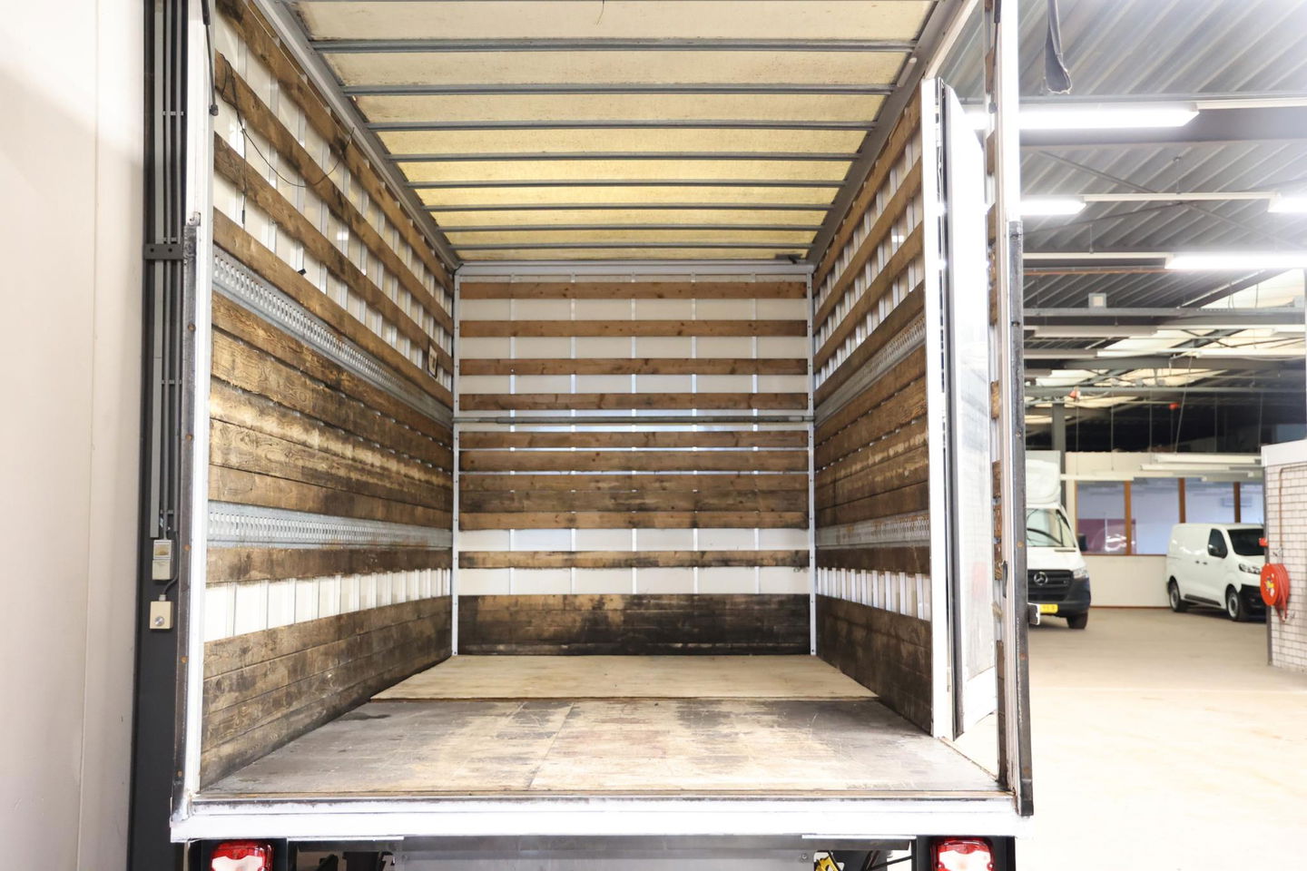 Mercedes-Benz Sprinter 514 2.2 CDI BAKWAGEN MET LAADKLEP ZIJDEUR