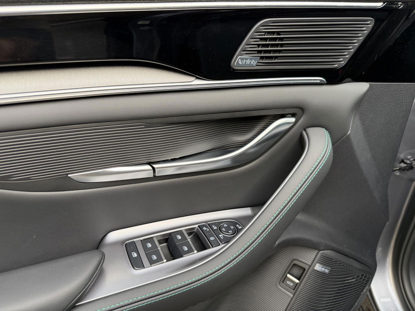 BYD SEAL U 1.5 T DM-i AWD Design 324PK Nieuwe auto