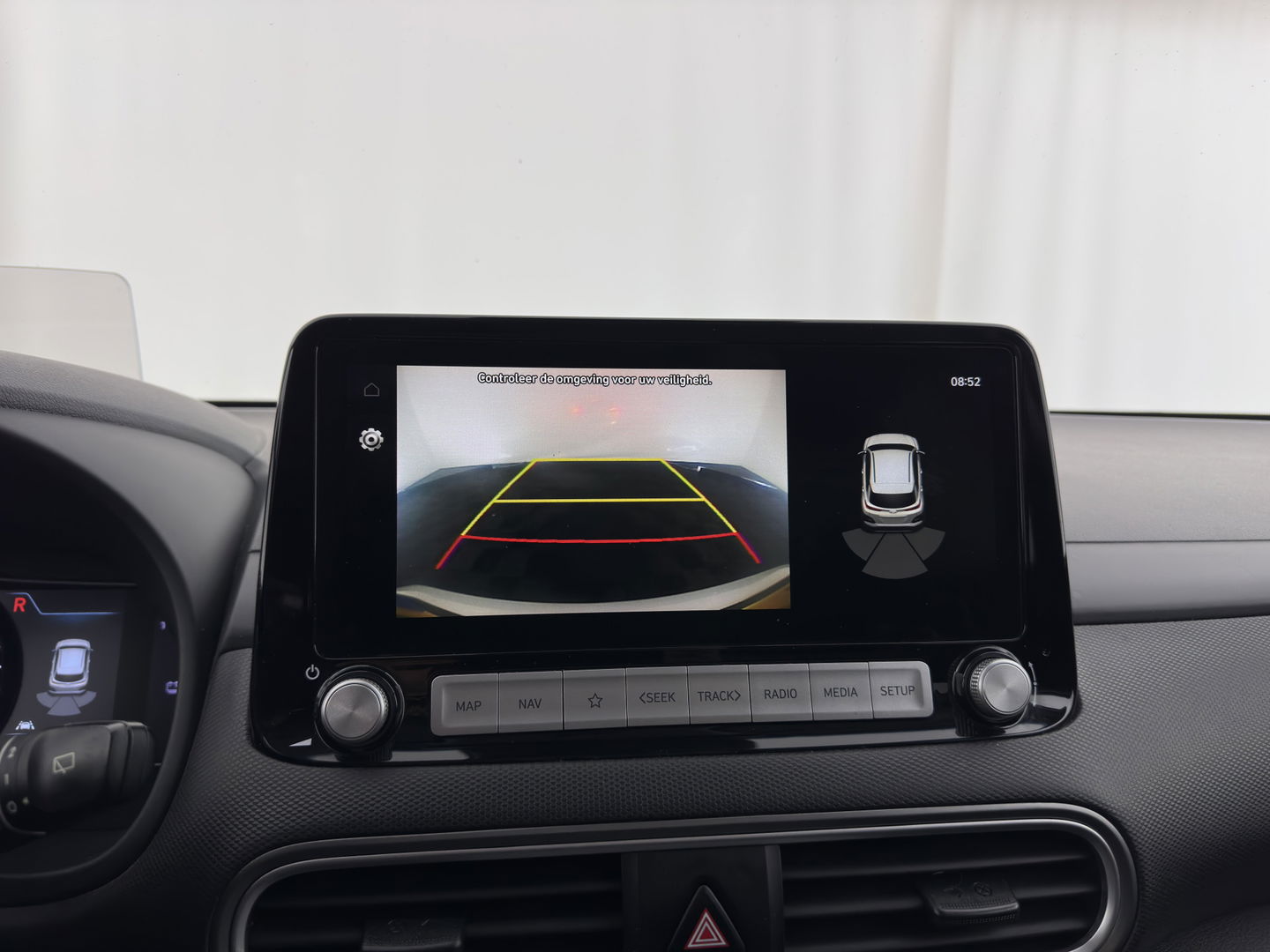 Hyundai KONA EV Fashion 64 kWh (3-Fase) {SOH-100%} (INCL-BTW)  Aut * HEATPUMP | NAVI-FULLMAP | LEATHER-FABRIC | KEYLESS | CAMERA | DAB | ECC | PDC | ADAPTIVE-CRUISE | LANE-ASSIST | HEATED SEATS | PRIVACY-GLASS | HEAD-UP | SHIFT-PADDLES | 17"A