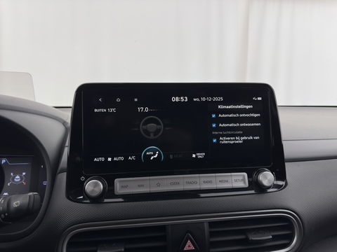 Hyundai KONA EV Fashion 64 kWh (3-Fase) {SOH-100%} (INCL-BTW)  Aut * HEATPUMP | NAVI-FULLMAP | LEATHER-FABRIC | KEYLESS | CAMERA | DAB | ECC | PDC | ADAPTIVE-CRUISE | LANE-ASSIST | HEATED SEATS | PRIVACY-GLASS | HEAD-UP | SHIFT-PADDLES | 17"A