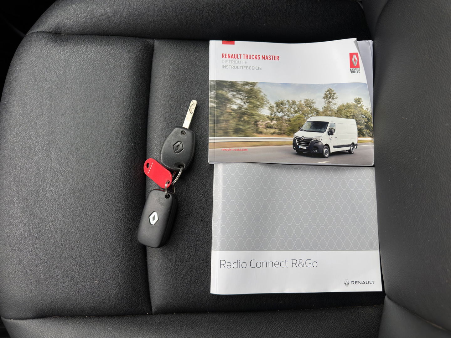 Renault Master T35 2.3 dCi 150 L3 Energy Aut. * AIRCO | CRUISE | CAMERA | COMFORT-SEATS | AIRPRESSURE-SEAT | RADIO-CD/MP3 *