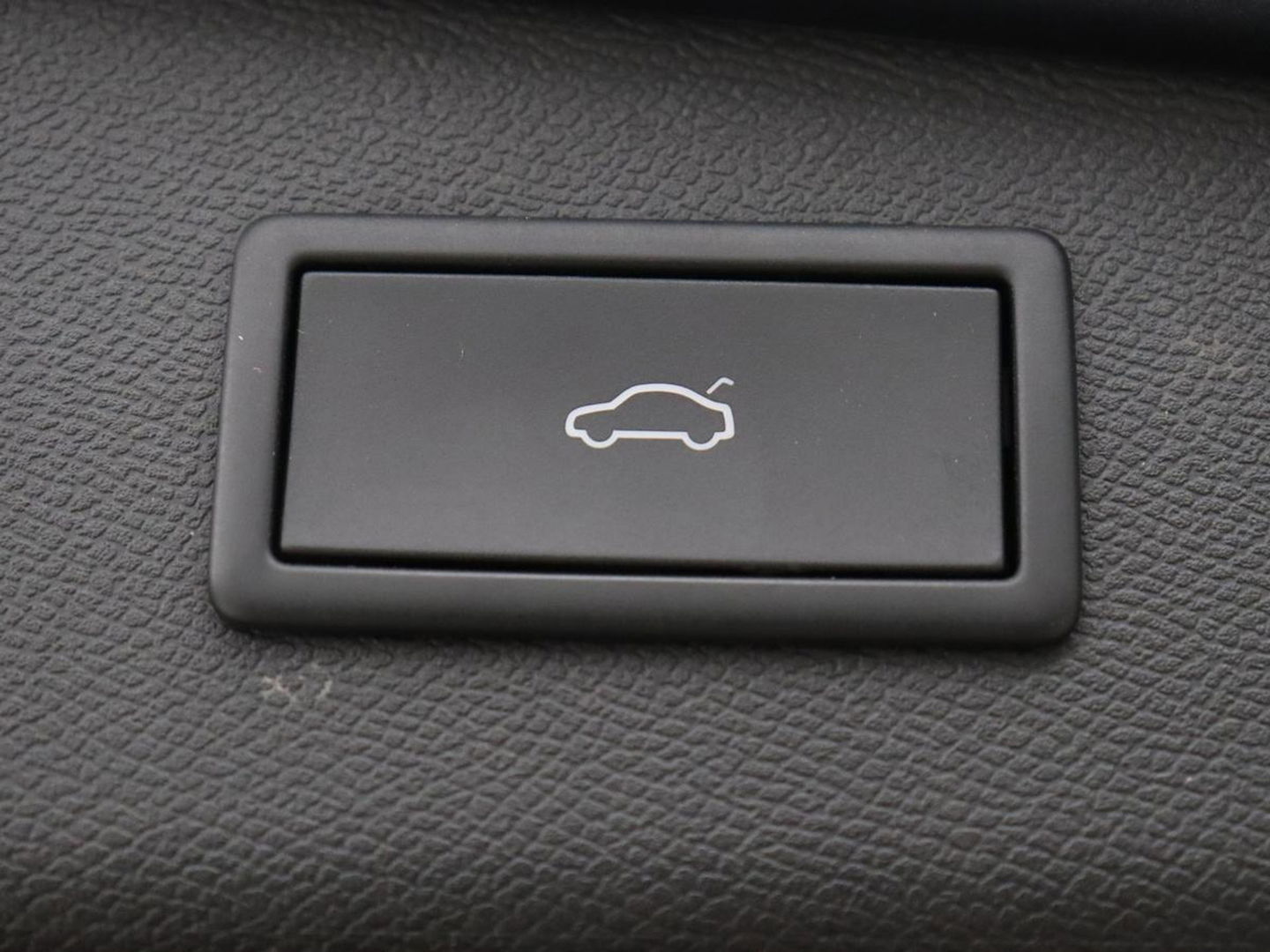 CUPRA Leon 1.4 eHybrid VZ | 245pk | Leder | Stoelverwarming | Camera | Carplay | Memory | Sfeerverlichting | Navigatie | Adaptive cruise | Keyless | Sportstoelen | Full LED | 19'' | PHEV | Plug In