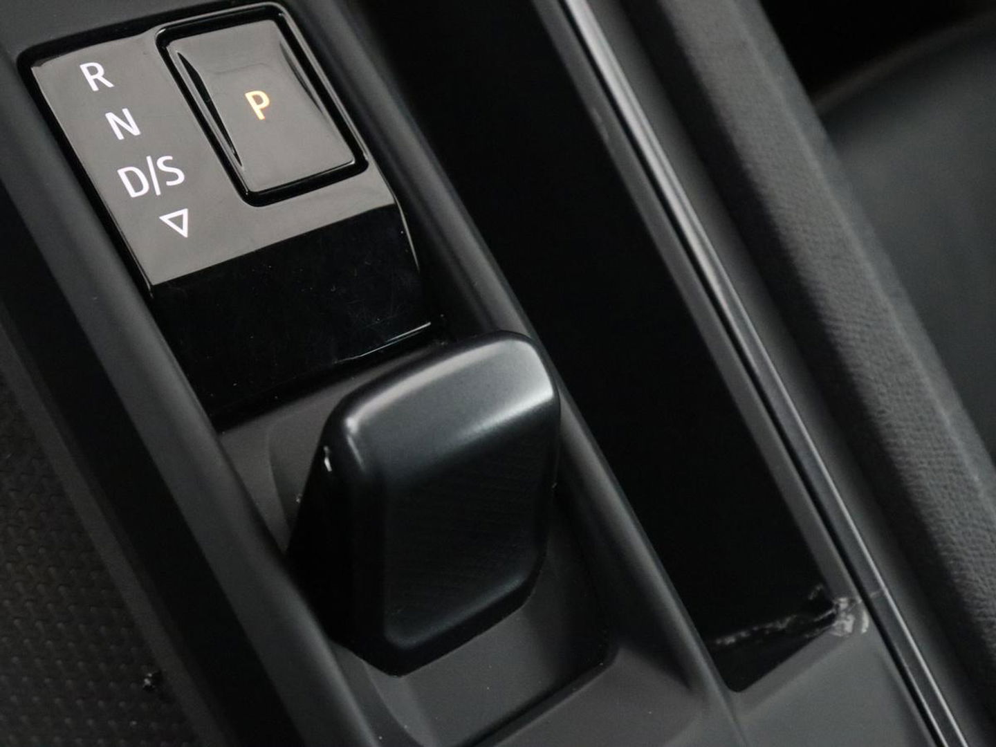 CUPRA Leon 1.4 eHybrid VZ | 245pk | Leder | Stoelverwarming | Camera | Carplay | Memory | Sfeerverlichting | Navigatie | Adaptive cruise | Keyless | Sportstoelen | Full LED | 19'' | PHEV | Plug In