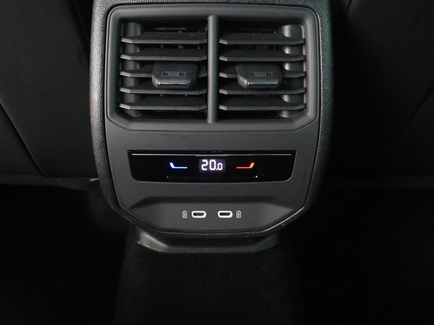 CUPRA Leon 1.4 eHybrid VZ | 245pk | Leder | Stoelverwarming | Camera | Carplay | Memory | Sfeerverlichting | Navigatie | Adaptive cruise | Keyless | Sportstoelen | Full LED | 19'' | PHEV | Plug In