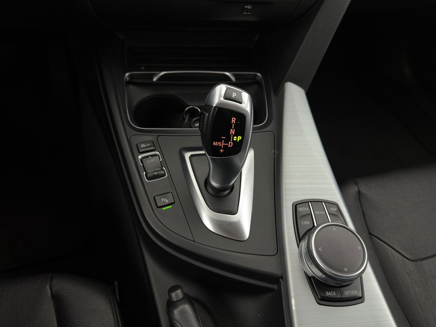 BMW 4 Serie Gran Coupé 420d Centennial High Executive (INCL-BTW) Aut. *NAVI-FULLMAP | FULL-LEATHER | HEATED- COMFORTSEATS | ECC | BI-XENON | KEYLESS | MEMORY-PACK | PDC | 18'' ALU*