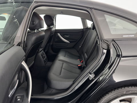 BMW 4 Serie Gran Coupé 420d Centennial High Executive (INCL-BTW) Aut. *NAVI-FULLMAP | FULL-LEATHER | HEATED- COMFORTSEATS | ECC | BI-XENON | KEYLESS | MEMORY-PACK | PDC | 18'' ALU*