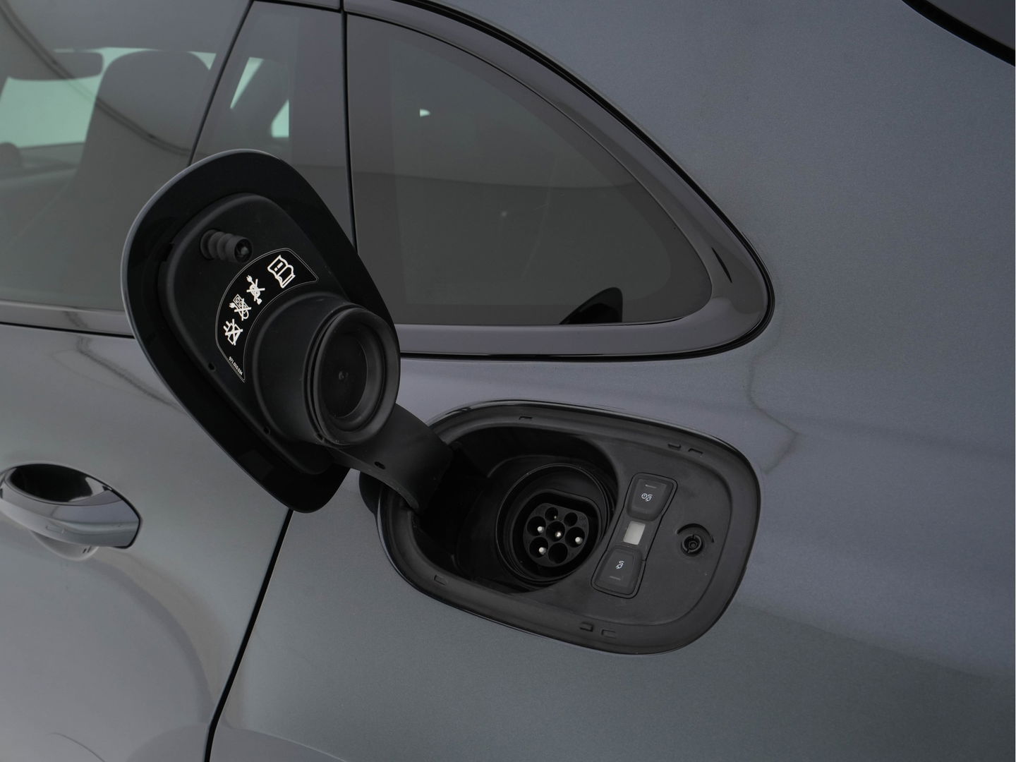 Porsche Panamera Sport Turismo 2.9 4 E-Hybrid Plug-In Aut. *PANO | LUXURY-LEATHER | NAVI-FULLMAP | AIR-SUSPENSION | KEYLESS | BOSE-SURROUND | SOFT-CLOSE | ADAPT-CRUISE | SURROUND-VIEW | DAB | MEMORY-PACK | CARPLAY | SPORT-SEATS | ...