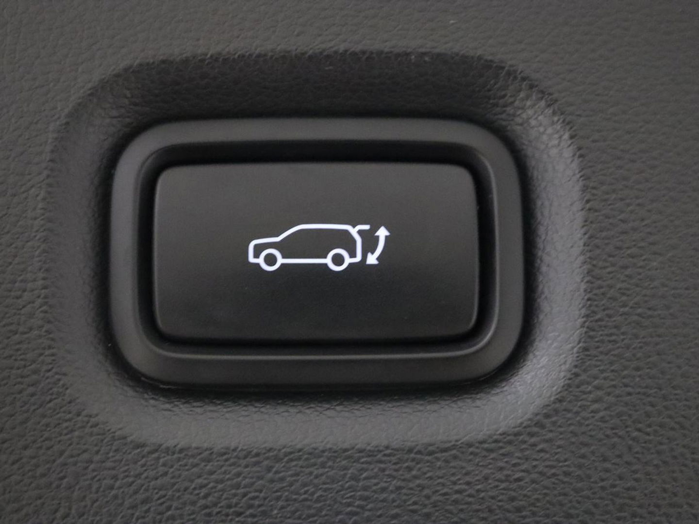 Hyundai IONIQ 5 Lounge 73kWh | Panoramadak | Stoelventilatie | Leder | Head-Up | Warmtepomp | Trekhaak | 360 Camera | Achterbankverwarming | Adaptive cruise | Navigatie | Full LED | Carplay