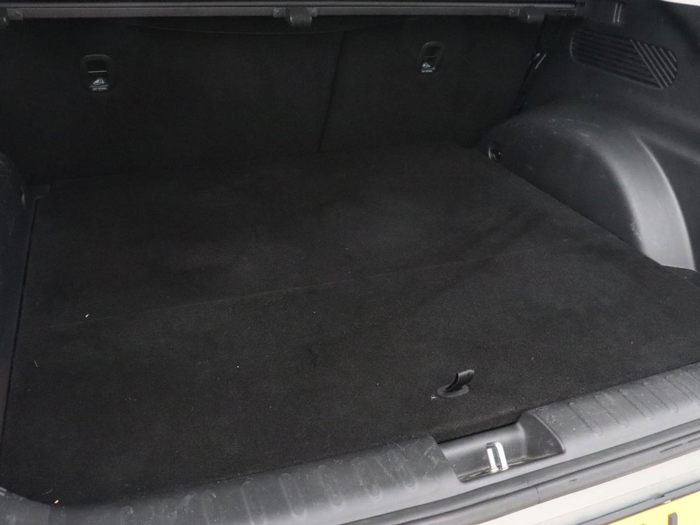 Hyundai IONIQ 5 Lounge 73kWh | Panoramadak | Stoelventilatie | Leder | Head-Up | Warmtepomp | Trekhaak | 360 Camera | Achterbankverwarming | Adaptive cruise | Navigatie | Full LED | Carplay