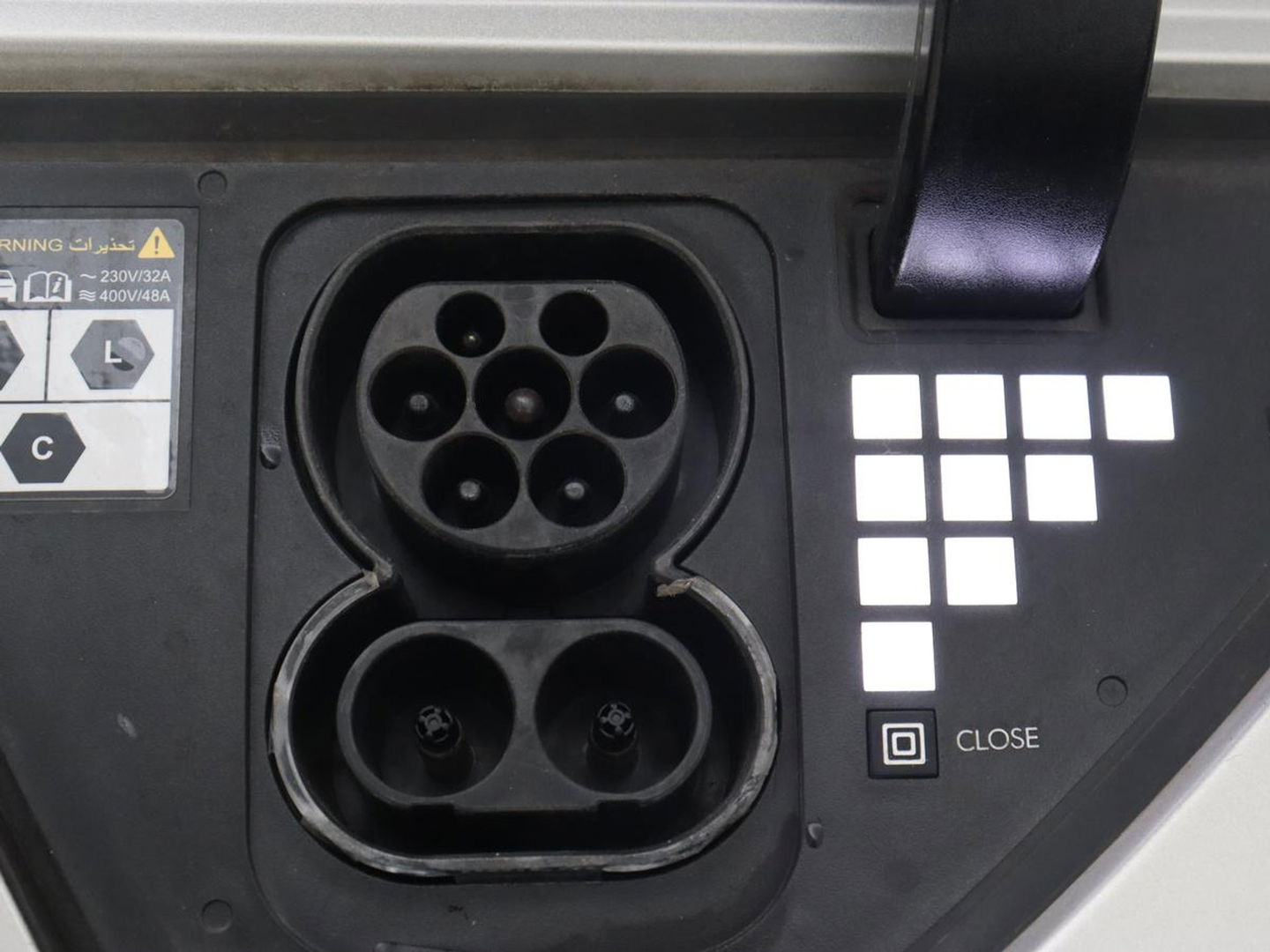 Hyundai IONIQ 5 Lounge 73kWh | Panoramadak | Stoelventilatie | Leder | Head-Up | Warmtepomp | Trekhaak | 360 Camera | Achterbankverwarming | Adaptive cruise | Navigatie | Full LED | Carplay