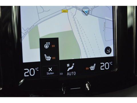 Volvo XC60 T8 Hybride AWD R-Design | Luchtvering | Panoramadak | Trekhaak 2100KG | Rondom stoelverwarming | 360 Camera |