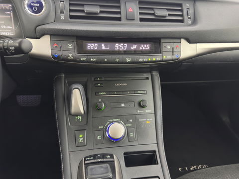 Lexus CT 200h Business Line Aut.*NAVI-FULLMAP | ALCANTARA | COMFORT-SEATS | CAMERA | ECC | CRUISE | 16''ALU*