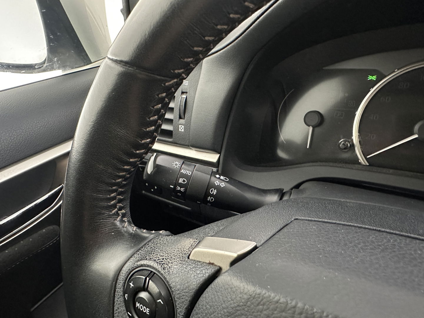 Lexus CT 200h Business Line Aut.*NAVI-FULLMAP | ALCANTARA | COMFORT-SEATS | CAMERA | ECC | CRUISE | 16''ALU*