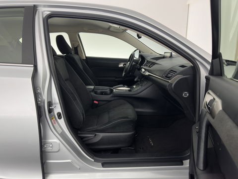 Lexus CT 200h Business Line Aut.*NAVI-FULLMAP | ALCANTARA | COMFORT-SEATS | CAMERA | ECC | CRUISE | 16''ALU*