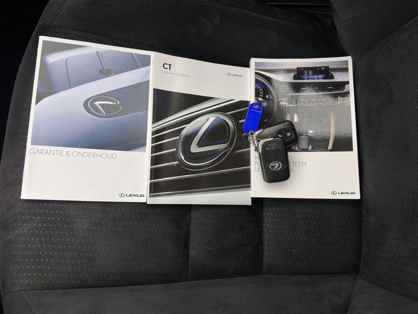 Lexus CT 200h Business Line Aut.*NAVI-FULLMAP | ALCANTARA | COMFORT-SEATS | CAMERA | ECC | CRUISE | 16''ALU*