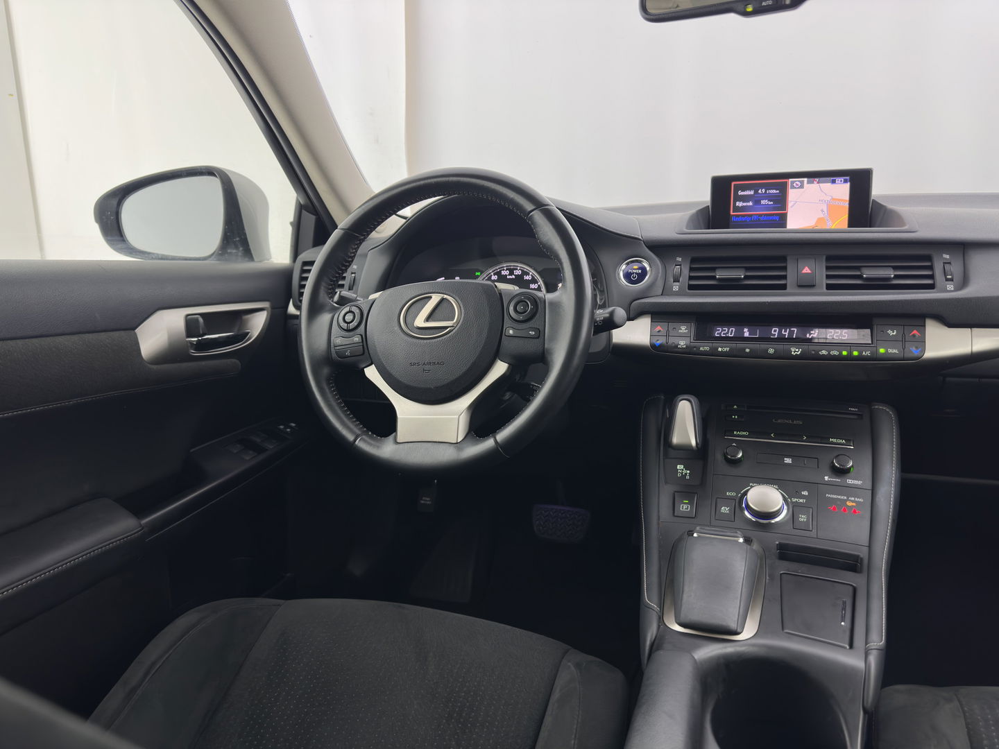 Lexus CT 200h Business Line Aut.*NAVI-FULLMAP | ALCANTARA | COMFORT-SEATS | CAMERA | ECC | CRUISE | 16''ALU*