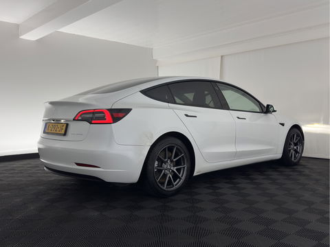 Tesla Model 3 Long Range AWD 75 kWh [3-Fase] {SOH-86%} (INCL-BTW)  Aut. *HEATPUMP | PANO | AUTO-PILOT | LUXURY-LEATHER | KEYLESS | FULL-LED | MEMORY-PACK | SURROUND-VIEW | DAB | CARPLAY | DIGI-COCKPIT | LANE-ASSIST | COMFORT-SEATS | 18"ALU*