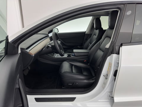 Tesla Model 3 Long Range AWD 75 kWh [3-Fase] {SOH-86%} (INCL-BTW)  Aut. *HEATPUMP | PANO | AUTO-PILOT | LUXURY-LEATHER | KEYLESS | FULL-LED | MEMORY-PACK | SURROUND-VIEW | DAB | CARPLAY | DIGI-COCKPIT | LANE-ASSIST | COMFORT-SEATS | 18"ALU*