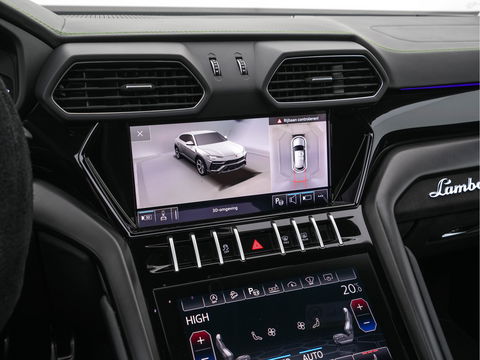 Lamborghini Urus 4.0 V8 Pearl Capsule (INCL-BTW) *CERAMIC-BRAKES | PANO | HEAD-UP | SOFT-CLOSE | LEATHER-ALCANTARA | FULL-LED | NIGHT-VISION | BANG&OLUFSEN | MEMORY-PACK | HEATED-SPORTSEATS | TOP-VIEW | ADAPTIVE-CRUISE | ...