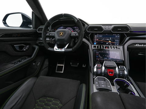 Lamborghini Urus 4.0 V8 Pearl Capsule (INCL-BTW) *CERAMIC-BRAKES | PANO | HEAD-UP | SOFT-CLOSE | LEATHER-ALCANTARA | FULL-LED | NIGHT-VISION | BANG&OLUFSEN | MEMORY-PACK | HEATED-SPORTSEATS | TOP-VIEW | ADAPTIVE-CRUISE | ...