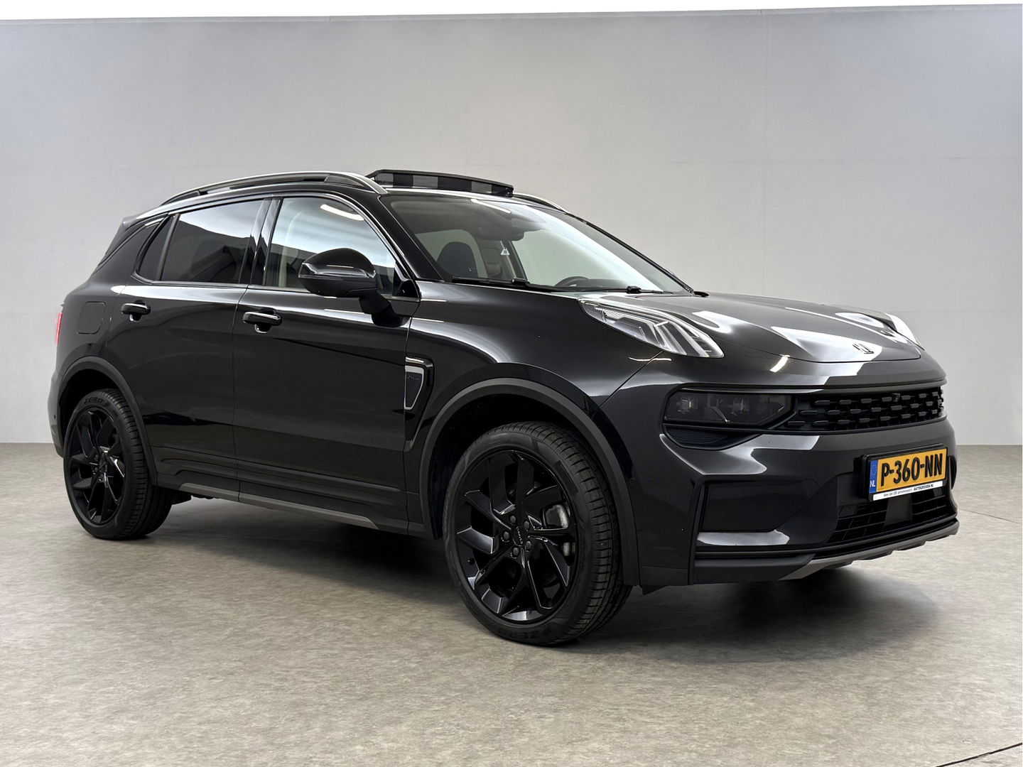Lynk Co 01 1.5 Black Edition | SOH 98% | Pano | Memory | Adap. Cruise | Sfeerverl. | 360° | Virtual | Carplay | Keyless | NAP