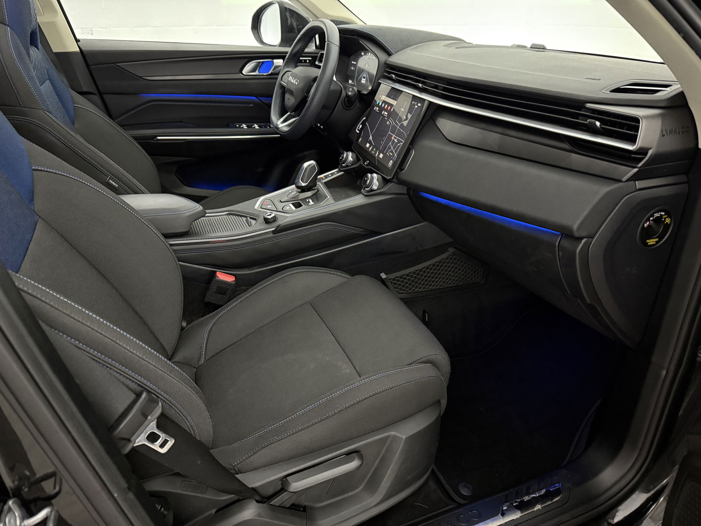 Lynk Co 01 1.5 Black Edition | SOH 98% | Pano | Memory | Adap. Cruise | Sfeerverl. | 360° | Virtual | Carplay | Keyless | NAP