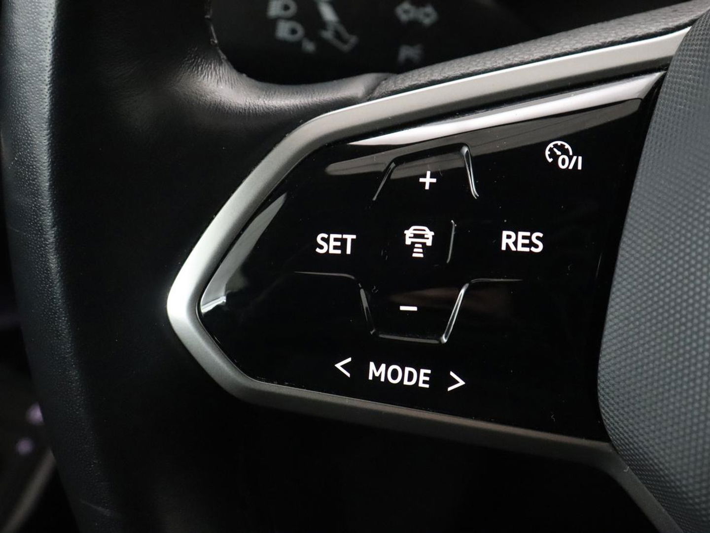 Volkswagen ID.5 Pro 77 kWh | Trekhaak | Stoelverwarming | Matrix LED | Camera | Carplay | Keyless | Stuurverwarming | Adaptive cruise | Navigatie | 20'' | Park Assist