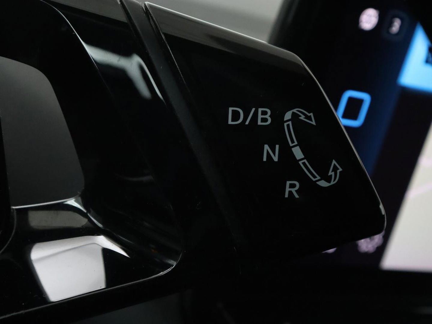 Volkswagen ID.5 Pro 77 kWh | Trekhaak | Stoelverwarming | Matrix LED | Camera | Carplay | Keyless | Stuurverwarming | Adaptive cruise | Navigatie | 20'' | Park Assist