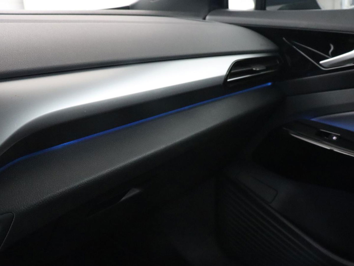 Volkswagen ID.5 Pro 77 kWh | Trekhaak | Stoelverwarming | Matrix LED | Camera | Carplay | Keyless | Stuurverwarming | Adaptive cruise | Navigatie | 20'' | Park Assist