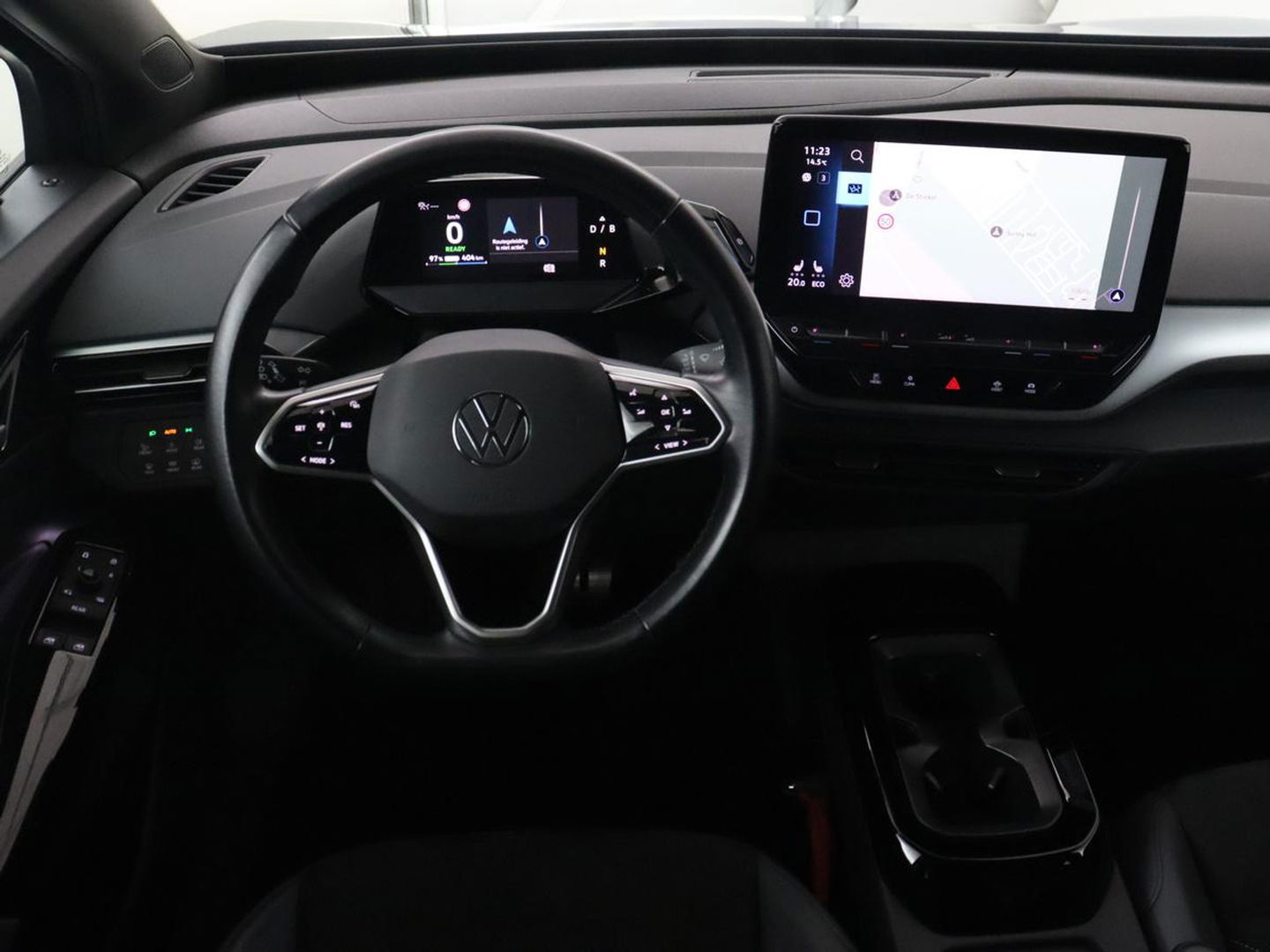 Volkswagen ID.5 Pro 77 kWh | Trekhaak | Stoelverwarming | Matrix LED | Camera | Carplay | Keyless | Stuurverwarming | Adaptive cruise | Navigatie | 20'' | Park Assist