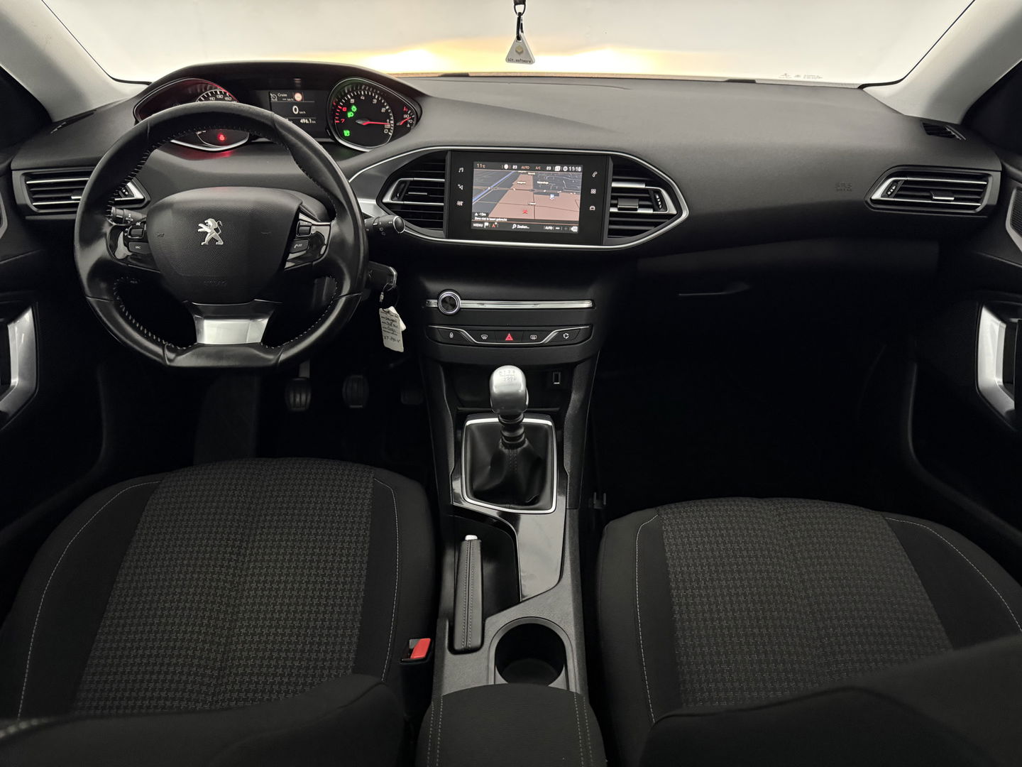 Peugeot 308 1.2 PureTech | Pano | Carplay | Clima | Cruise | Navi | Parkeersens. | NAP